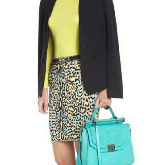 BCBGMaxAzria Dresses & Skirts - BCBGMAXAZRIA Leopard Print Pencil Skirt Sz L